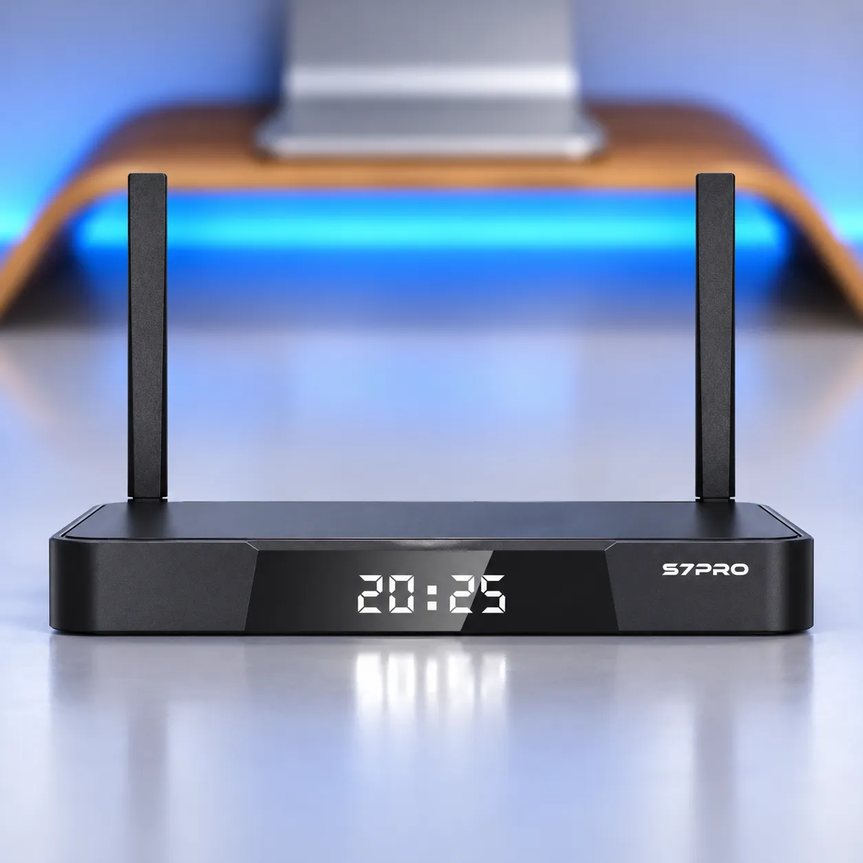 Front view of SuperBox S7 Pro TV Box